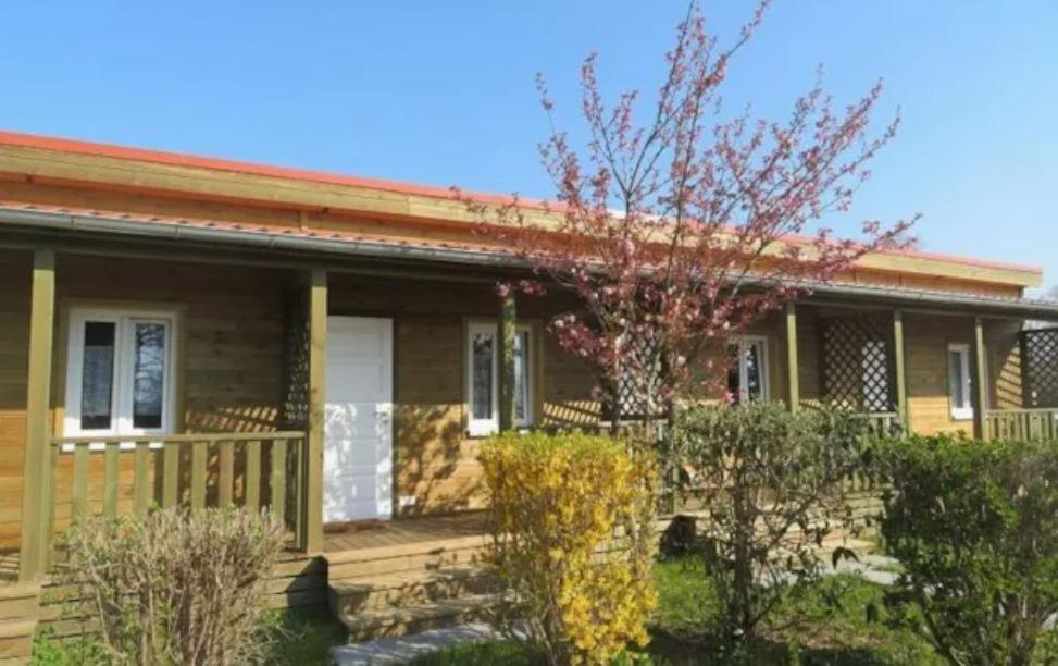Domaine Des Epinettes Hotel Saint-Romain-de-Jalionas Kültér fotó