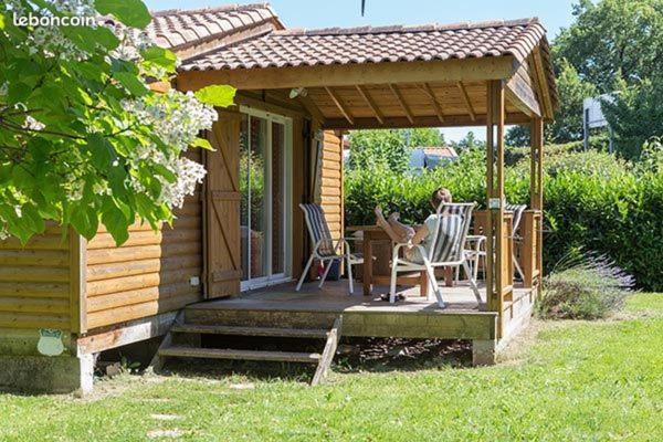 Domaine Des Epinettes Hotel Saint-Romain-de-Jalionas Kültér fotó