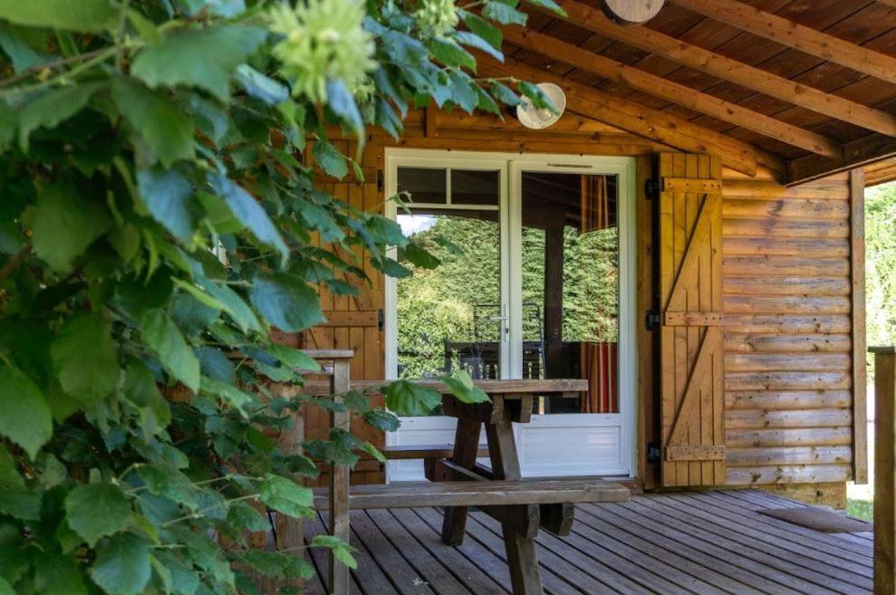 Domaine Des Epinettes Hotel Saint-Romain-de-Jalionas Kültér fotó
